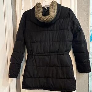 Cozy core GAP ColdControl Max Black Puffer Jacket Hooded Water Resistant Medium